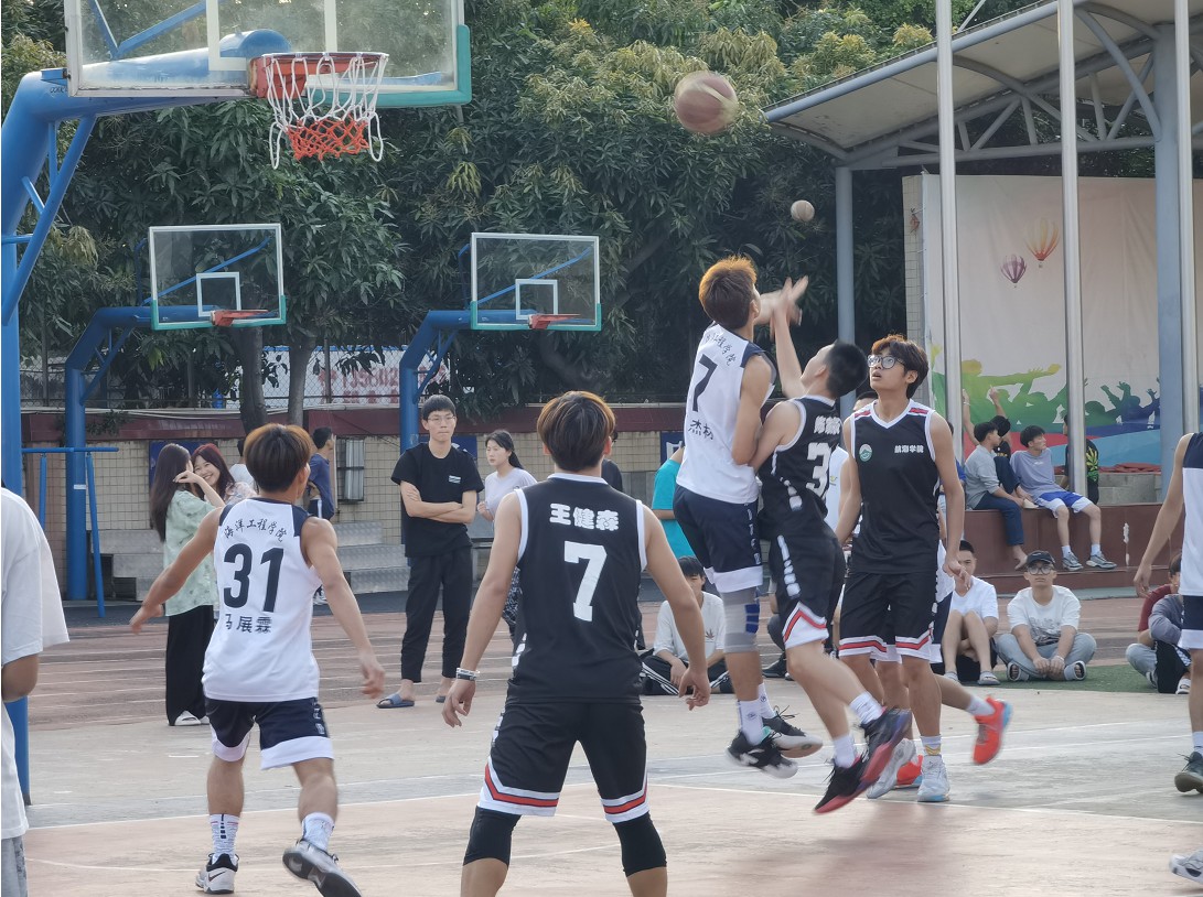 篮球赛3.jpg