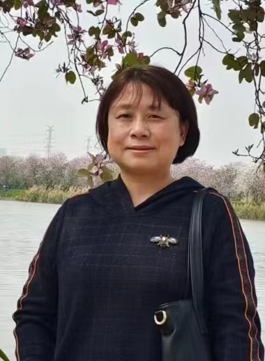 吴鲜红照片.jpg